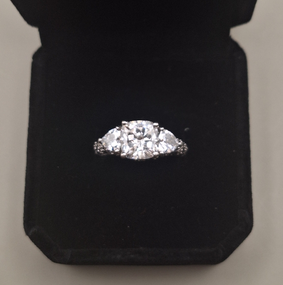 Judith Ripka 19.32ctw Bella Luce Sterling Silver Cz Cocktail Ring – Size 6 - Picture 13 of 14